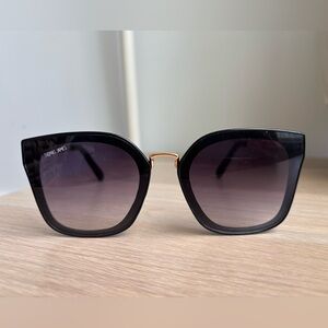 THOMAS JAMES | Dolly Sunglasses in Black Gradient